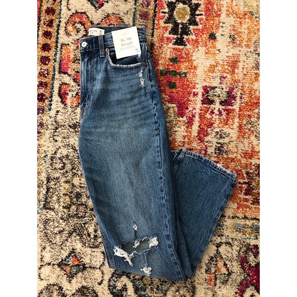 Abercrombie & Fitch Curve Love 90s Ultra High Rise Straight Jeans
